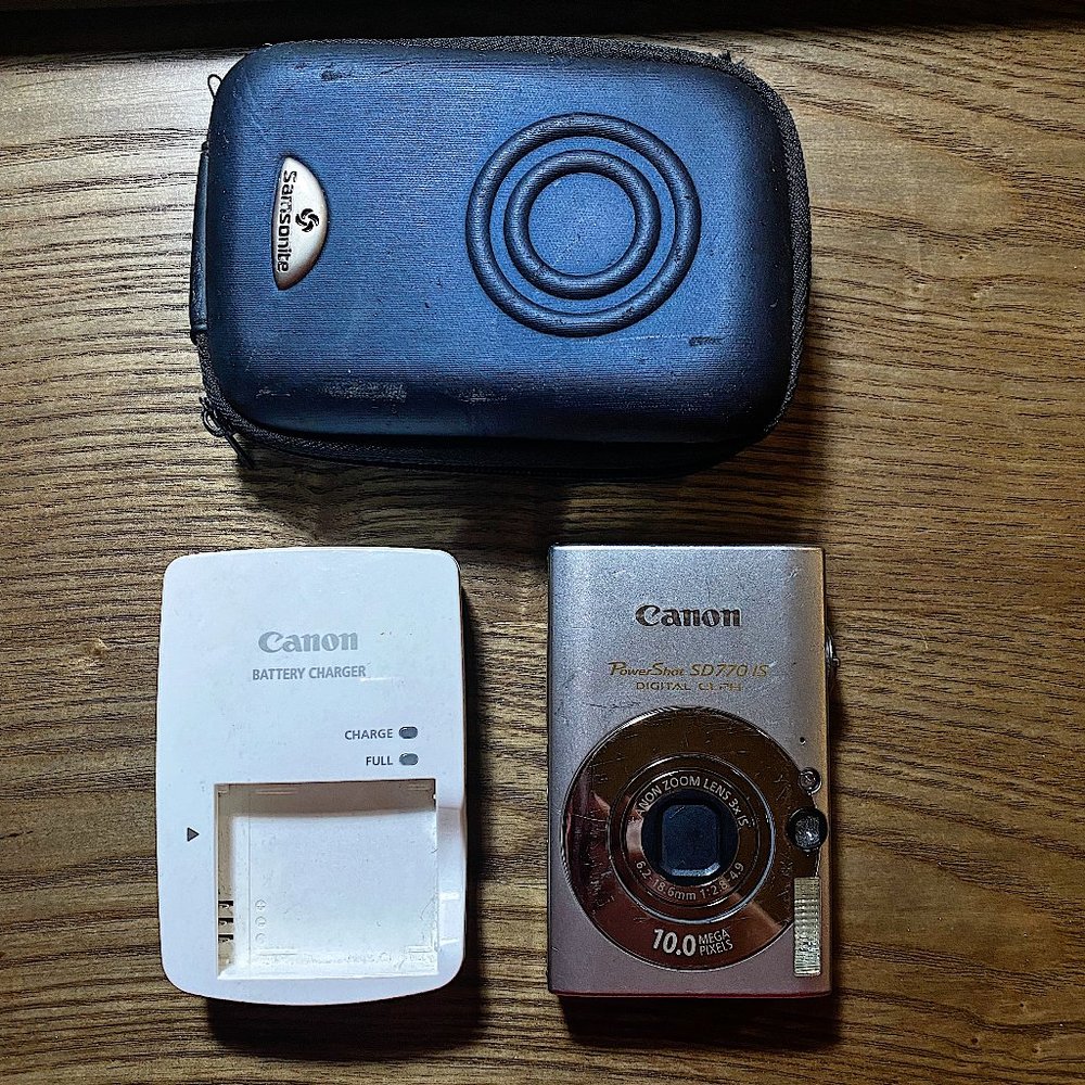 Canon Powershot SD770 IS - 10 MP, Image Stabilization, Ultra Compact